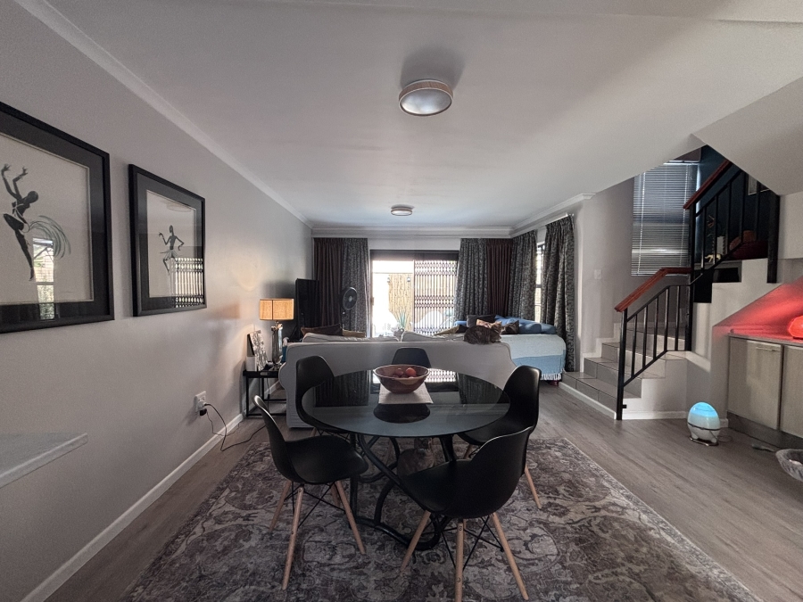 To Let 2 Bedroom Property for Rent in Parklands Western Cape